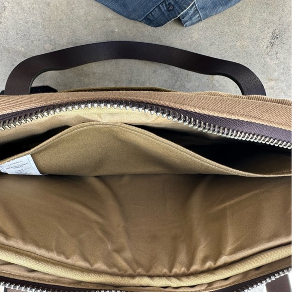 Filson Rugged Twill Tablet Briefcase Heritage Tan Made in USA NEW READ - Picture 9 of 15